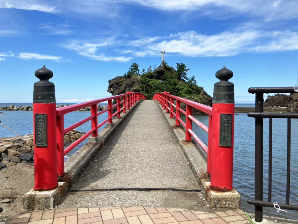 弁天岩